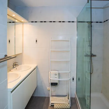 Апартаменты In Ostend Near Seafront, Cleaning Included *