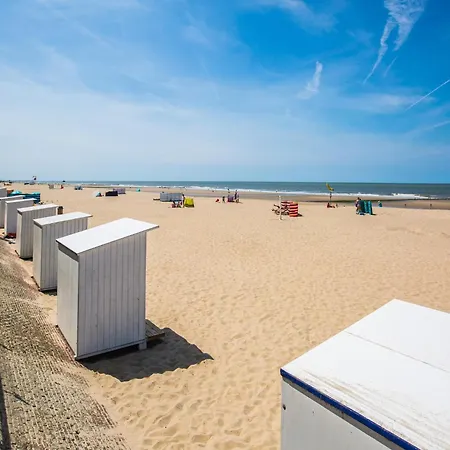 In Ostend Near Seafront, Cleaning Included Middelkerke